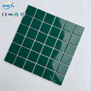 Ultima Novità: Piastrelle in Ceramica a Mosaico Lucide Quadrate per Interni di Hotel, Design Moderno in Parquet, Piastrelle in Ceramica Verde da 5MM - Product Image 1