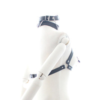 Harnais de poitrine SM avec pince pour les mamelons, collier de cou, pince pour les seins, dispositif de bondage pour jeux sexuels