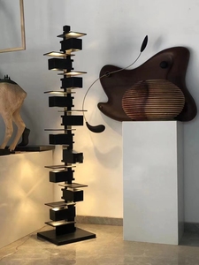 Scultura astratta <span class=keywords><strong>in</strong></span> <span class=keywords><strong>legno</strong></span> di alta qualità personalizzata per arti <span class=keywords><strong>in</strong></span> piedi dell'hotel con decorazione per interni o esterni con luce - Product Image 4