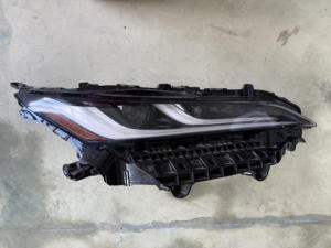 ไฟหน้าโปรเจคเตอร์ LED ของ Toyota Harrier Venza 2020-2024 - Product Image 2