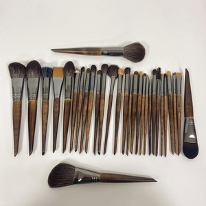 Ensemble de pinceaux de maquillage avec manche en bois de marque avec votre propre logo personnalisé Pinceaux de maquillage Pinceaux de maquillage en bois - Product Image 4