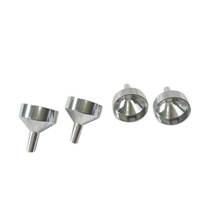 Funil Pequeno de Alumínio Prateado para Enchimento de Perfumes e Óleos - Product Image 1