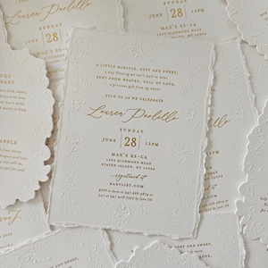 Carte d'invitation de mariage personnalisée de luxe en ivoire avec motif floral en relief, motif de pivoine en relief 3D, papier texturé épais, invitations de mariage - Product Image 6