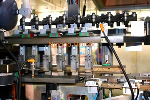 Máy thổi chai nhựa tự động OEM, máy đúc chai nhựa - Product Image 4