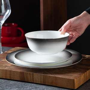 Service de table 16 pièces en porcelaine fine à dégradé de couleurs créatif, motif bord doré personnalisable, pour la maison et l'hôtellerie, en céramique, sûr - Product Image 2