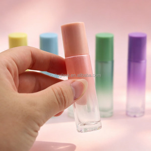 Bouteilles en verre à bille de 5 ml et 10 ml prêtes à être expédiées, flacon à bille de 10 ml pour huile essentielle avec billes roulantes - Product Image 4