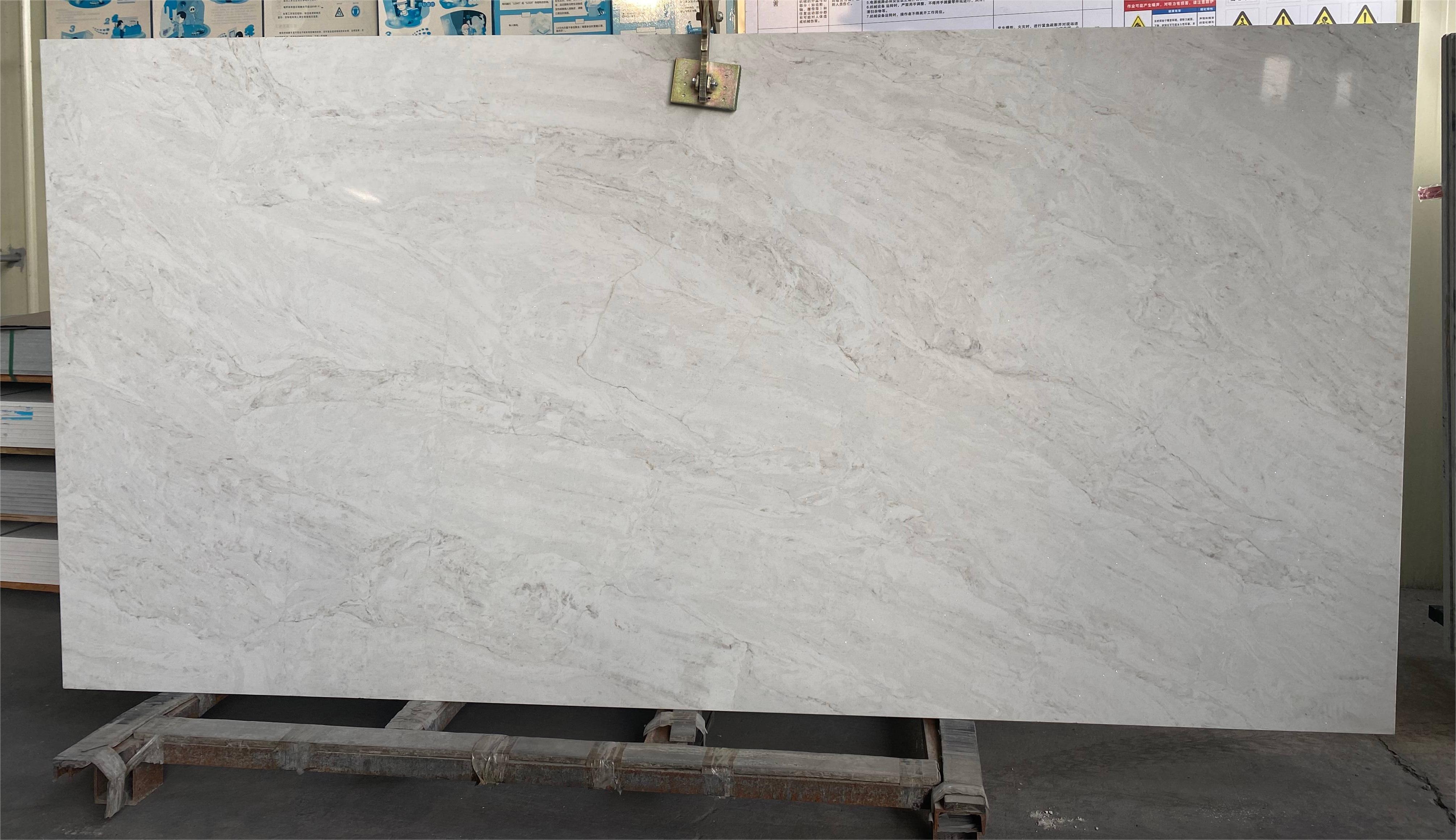 สีเหลืองอำพัน