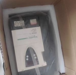 Variador de Frecuencia Schneider VFD ATV71HD18N4 400V Trifásico 48A Serie ALTIVAR 71 - Product Image 3