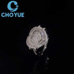 Anillo de Corazón con Moissanita Baguette Iced Out, Plata de Ley 925 Sólida, Joyería Hip Hop Personalizada, Anillo de Diamante Moissanita VVS - Product Image 1