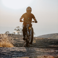 Vélo électrique tout-terrain Ridingtimes GT73 48V pour les États-Unis 2400W pour l'UE 250W avec assistance au pédalage, pneus de 26 pouces pour route et montagne, vélo électrique Dike