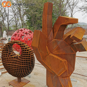 Escultura de Mano Abstracta en Acero Corten, Arte Personalizado para Exteriores con Acabado Natural Oxidado, Resistente a la Intemperie para Decoración de Jardín - Product Image 3