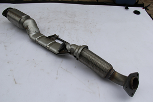 Convertidor catalítico de ajuste directo de bajo precio para Nissan Altima Teana 2.0L 2013 Mlddle Catalyst - Product Image 6