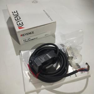Amplificateur de capteur à fibre optique numérique RGB CZ-V1 pour la détection de marques et d'étiquettes couleur - Product Image 3