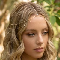 Accessoires de cheveux couleur or pour la photographie de voyage avec diamants scintillants, perles ondulées et chaîne de cheveux ornée de diamants étincelants