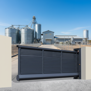 Cancello scorrevole a sbalzo in alluminio con design a persiana, automatico, per esterni, per fattorie, tenute e impianti industriali - Direttamente dalla fabbrica - Product Image 1