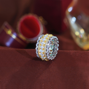 Anello di Lusso Bicolore Placcato Oro con Zirconia Cubica, Anello Ovale con CZ per Donne, Gioiello Placcato Rodio per Fidanzamento, Regalo - Product Image 3