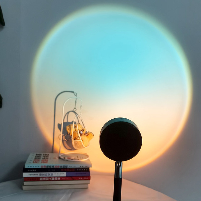 2026 High Quality Plastic Led Sunset Projector Lamp LED Sunset Sunrise Light Halo Lamp