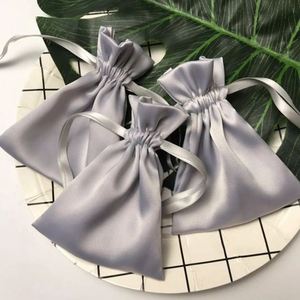 ถุงผ้าซาตินแบบมีเชือกผูกพร้อมหูหิ้วเชือก - Product Image 4