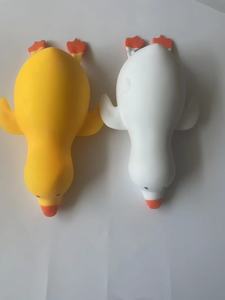 Jouet élastique en forme de canard à presser pour adultes et enfants, jouet anti-stress, cadeau de fête, grand canard multicolore en TPR rempli de poudre - Product Image 2