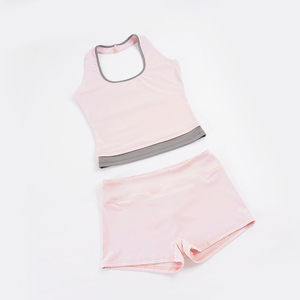 Ensemble de yoga et de sport pour femme, débardeur à col halter et short, gris et rose color block, avec coussinets de soutien-gorge amovibles, respirant, vente en gros - Product Image 6