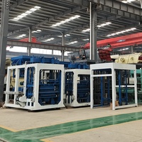 Machine de fabrication de blocs de béton creux autobloquants en ciment entièrement automatique YUEWEI de haute qualité populaire