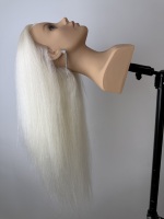 Manekin rambut wanita Eropa 70 cm 200g, rambut Yak, MOQ 1, untuk latihan blow dry, pewarnaan, dan pengeritingan rambut.