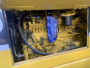 Chargeuse sur pneus KOMATSU WA100 d'occasion à bas prix, WA150, WA200, engins de construction, chargeuse frontale d'occasion pour l'exportation - Product Image 6