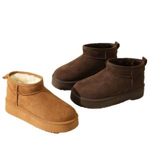 <span class=keywords><strong>Les</strong></span> bottes d'hiver pour femmes ont des semelles épaisses et d'excellentes propriétés isolantes, ce qui <span class=keywords><strong>les</strong></span> rend très confortables à porter. - Product Image 5