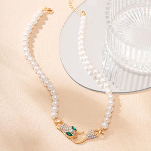 Venta al por mayor personalizado Punk chapado en oro Miami Curb cadena de eslabones cubanos collar de cabeza de serpiente para las mujeres - Product Image 5