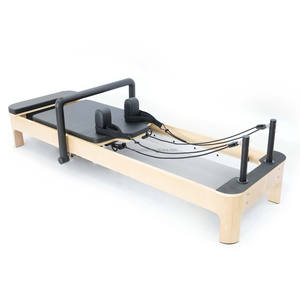 Reformer Pilates en bois de hêtre à trapeze complet, directement de l'usine, couleur personnalisée, cuir microfibre, Cadillac Pilates pour studio professionnel - Product Image 2