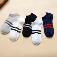Chaussettes de sport décontractées pour hommes avec motif de dessin animé, saison estivale, vente en gros, pas cher, emballées individuellement, pour hommes et femmes, avec logo sur le corps.