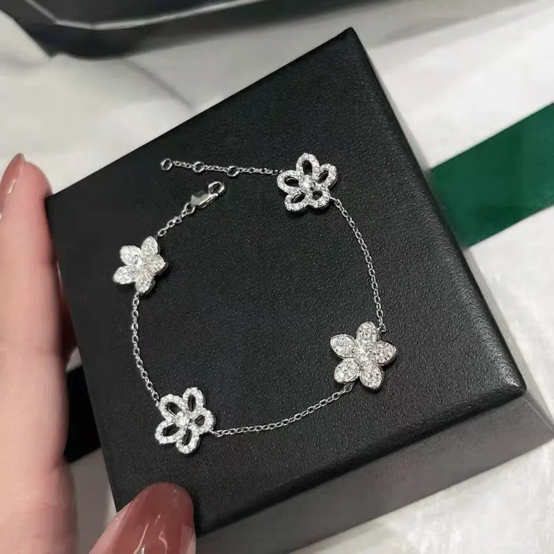 Five petal Flower Bracelet Women's Exquisite High Grade Chain Petal Pendant Luxury Mountain Camellia Small Versatile Earrings