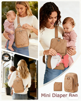Mini sac à langer avec matelas à langer, petit sac à langer bandoulière avec pochette pour lingettes, sac à langer pour bébé avec distributeur de lingettes