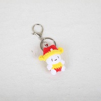 Décoration suspendue artisanale en laine tricotée, motif petit bonhomme porte-bonheur, bonbons gélifiés QQ, ours en peluche mignon, poupée de dessin animé, clé décorative