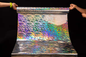 EVA <span class=keywords><strong>OPP</strong></span> holografik laminasyon rulo Film altın/gümüş BOPP karton için parlak yumuşak plastik streç ambalaj etiket - Product Image 6