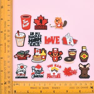 2025 nouveau Canada Style Design sport feuilles d'érable mode chaussures décorations Logo personnalisé concepteur chaussures breloques accessoires - Product Image 1