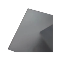 Porte d'entrée intérieure moderne à cadre en aluminium noir, vitrage simple trempé dépoli, pour résidence, type battante