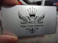 Carte de visite personnalisée de luxe en métal inoxydable NFC/RFID pour les événements professionnels et VIP, incluant les paiements hôteliers et l'accès au parking
