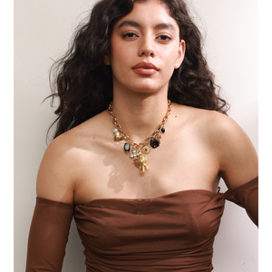 JINYOU 5362 Collar de Moda con Colgante de Elefante en Acero Inoxidable Chapado en Oro, Perlas, Flor de Resina y Cruz de Metal Acrílico - Product Image 4