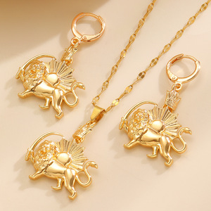 أقراط وطوطم من تاج أسد وأقراط وقلادة على الطراز العرقي - Product Image 2