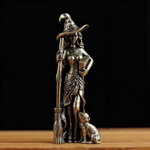 Adorno Creativo de Latón con Forma de Escoba, Luna y Bruja, Ideal para Decoración del Hogar, Sala de Estar o Escritorio, Estatua de Mago, Artesanía - Product Image 6
