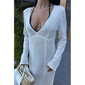 Robe en tricot ajourée Sobie à col en V, coupe ample, respirante, décontractée, couleur écru - Product Image 4