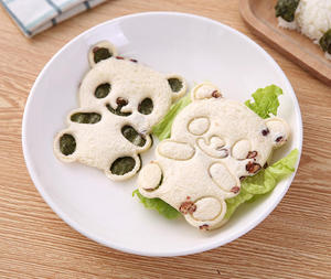 Molde para Rollos de Arroz y Verduras con Forma de Panda, Adorable Molde para Sándwiches, Galletas y Bizcochos - Product Image 5