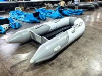 Bateau pneumatique en PVC de 3,3 m (10,8 pi) pour 5 personnes, 3+1 compartiments, avec plancher en aluminium, vente en gros directe d'usine pour la pêche et le sauvetage