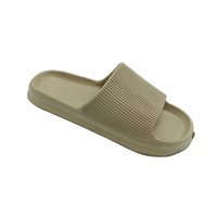 Prix de gros avantageux Sandales et claquettes unisexe en EVA injecté pour intérieur et extérieur, pantoufles de salle de bain et chaussures de douche