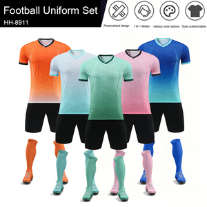 Maillot de sport en polyester respirant à séchage rapide, vente en gros de maillots de sport, maillot de football personnalisé pour équipe - Product Image 1