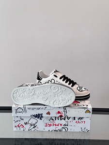 Dolces Tendances mode homme et femme, chaussures plates en tissu tissé avec motif cœur noir graffiti, lacets noirs, chaussures décontractées Gabbna - Product Image 6