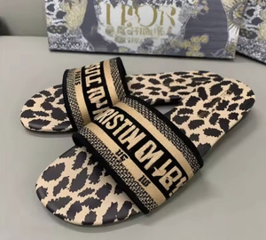 Yearning Women's Designer Style Genuine Leather Outdoor Soft Breathable Anti-Slippery Spring Autumn Fashion Cowhide High Heel - Product Image 1