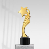 Trophée personnalisé en métal (or, argent, cuivre) et résine, plaqué or, avec base en verre noir et cristal, pour la vente en gros