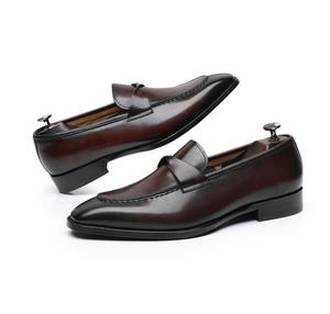 รองเท้าบร็อกส์สำหรับธุรกิจแบบเป็นทางการของผู้ชาย รองเท้าทางการของผู้ชาย รองเท้าลำลองหนังสำหรับงานแต่งงานของผู้ชาย รองเท้าหนังและรองเท้าอ็อกซ์ฟอร์ดสำหรับผู้ชาย - Product Image 2